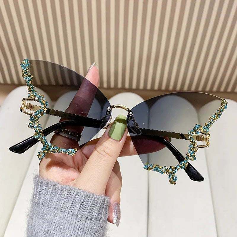 New Y2K Style Women Fashion Sunglasses Oversize Butterfly Shape Diamond Edge Design Sun Glasses Street Shooting Party Glasses