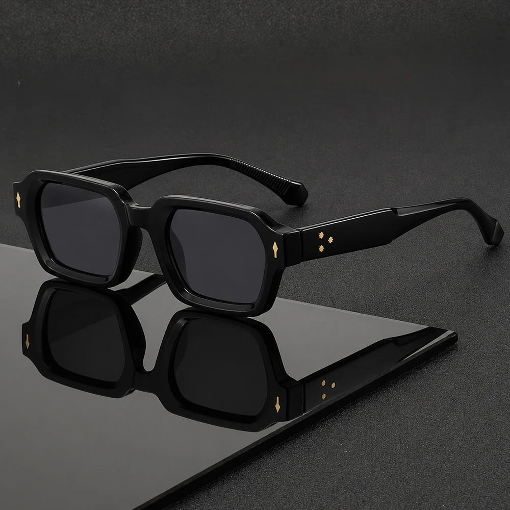Retro Square Sunglasses Women Men Vintage Small Frame Sun Glasses Luxury Rivet Fashion Streetwear Eyewear Unisex Shades